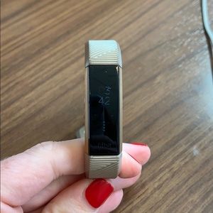 Fitbit Alta HR - Rose Gold